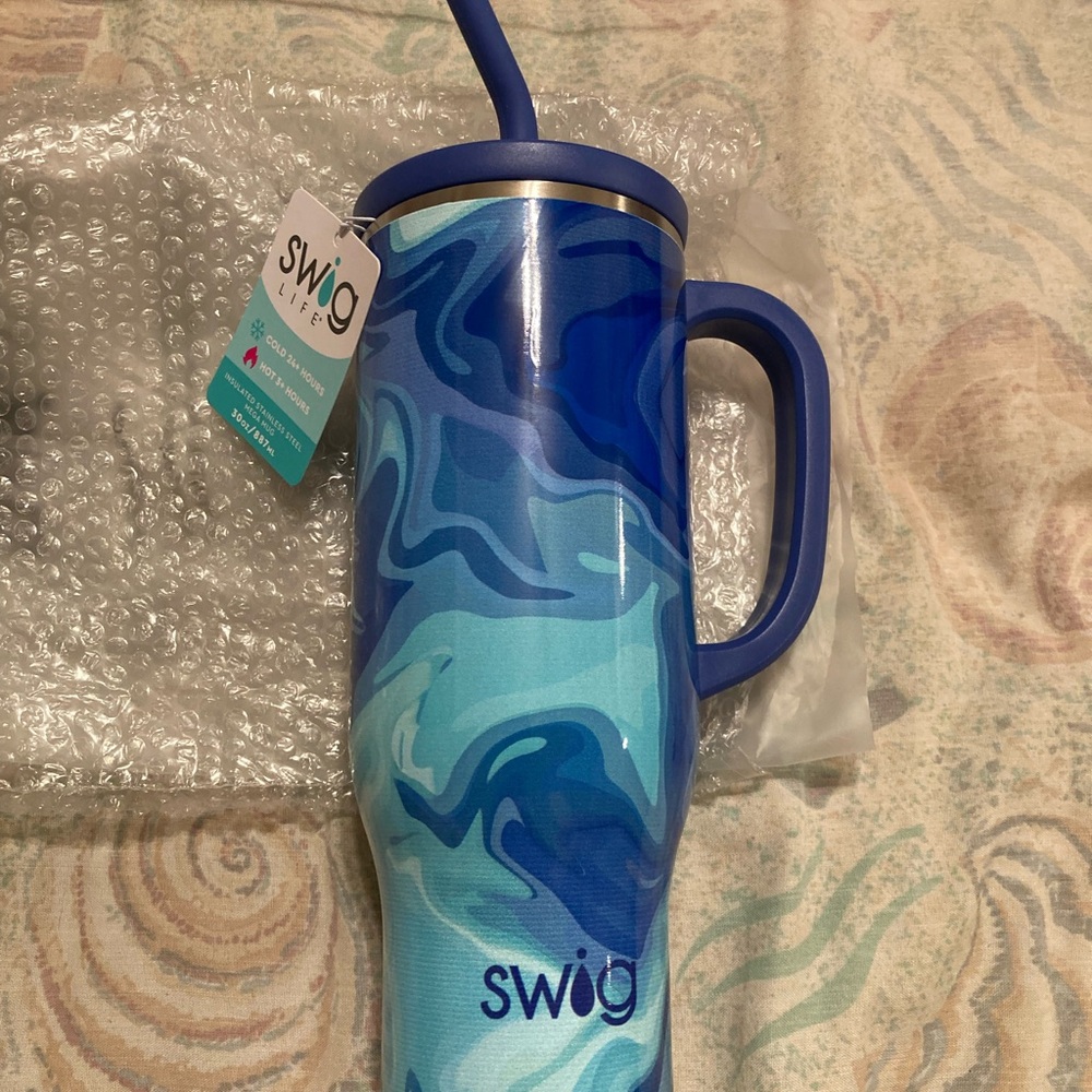 Swig Life Blue Insulated Tumbler with Handle